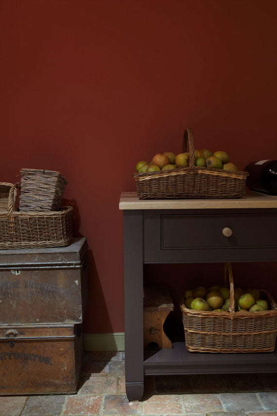 Vopsea ecologică rosie satinată 40% luciu pentru interior Farrow & Ball Modern Eggshell Picture Gallery Red No. 42 2.5 Litri